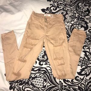 Brand New!! Khaki distressed jeans